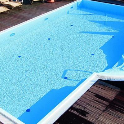 Piscine en polyester